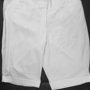 White Bermuda shorts